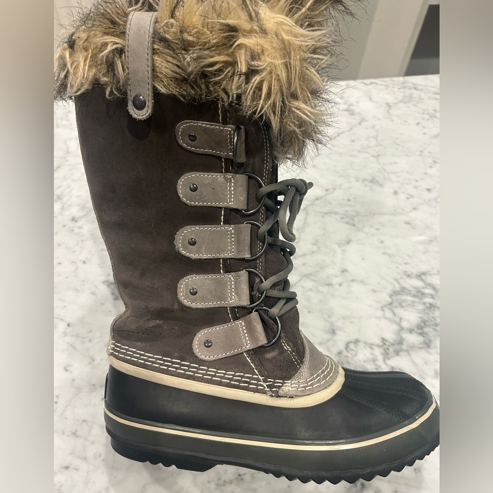 Meghan Markle Sorel Women's Lace Up Boots - Brown and Gray - Picture 2 of 8